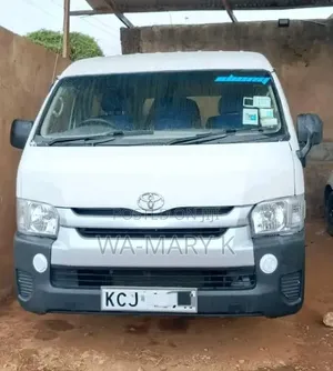 Toyota HiAce 2008 White
