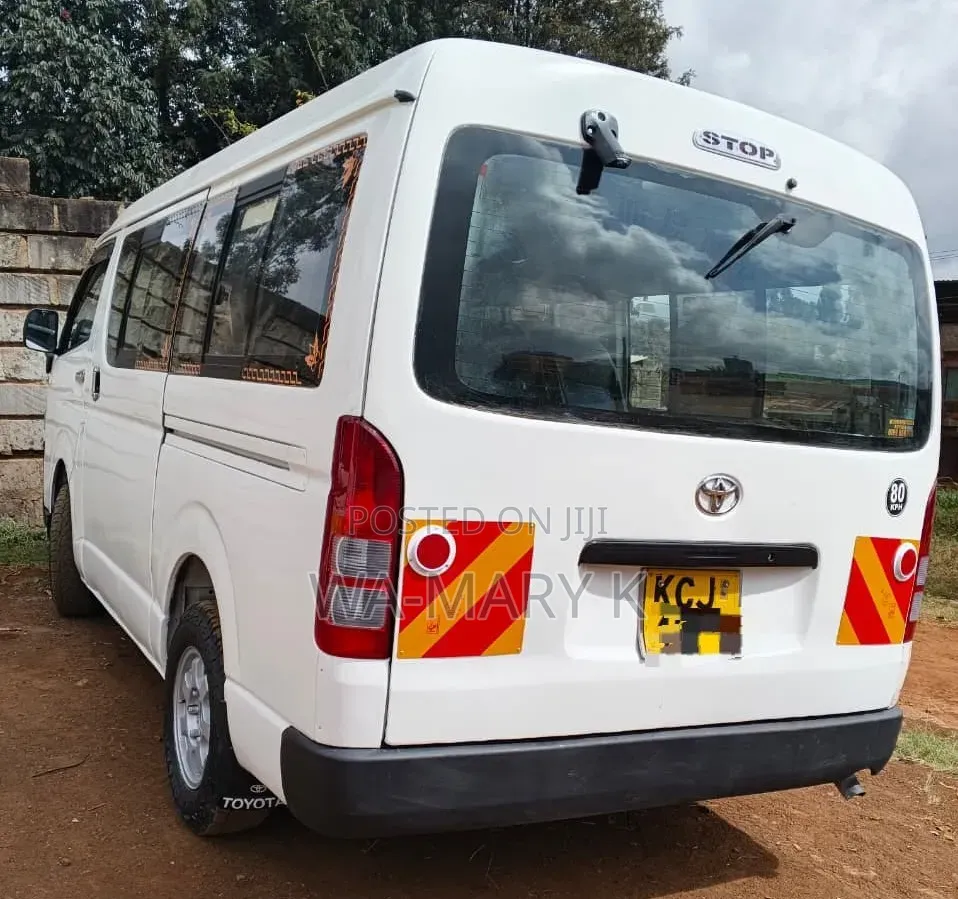Toyota HiAce 2008 White