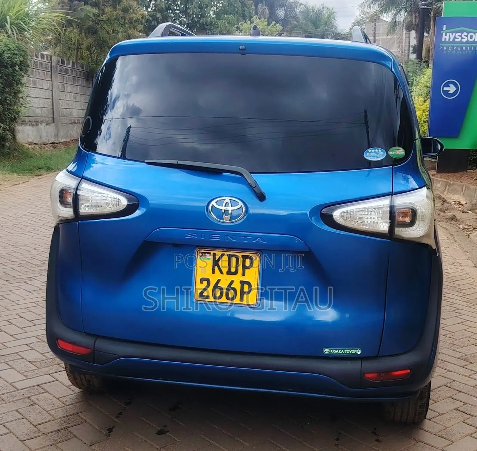 Toyota Sienta 2016 Blue