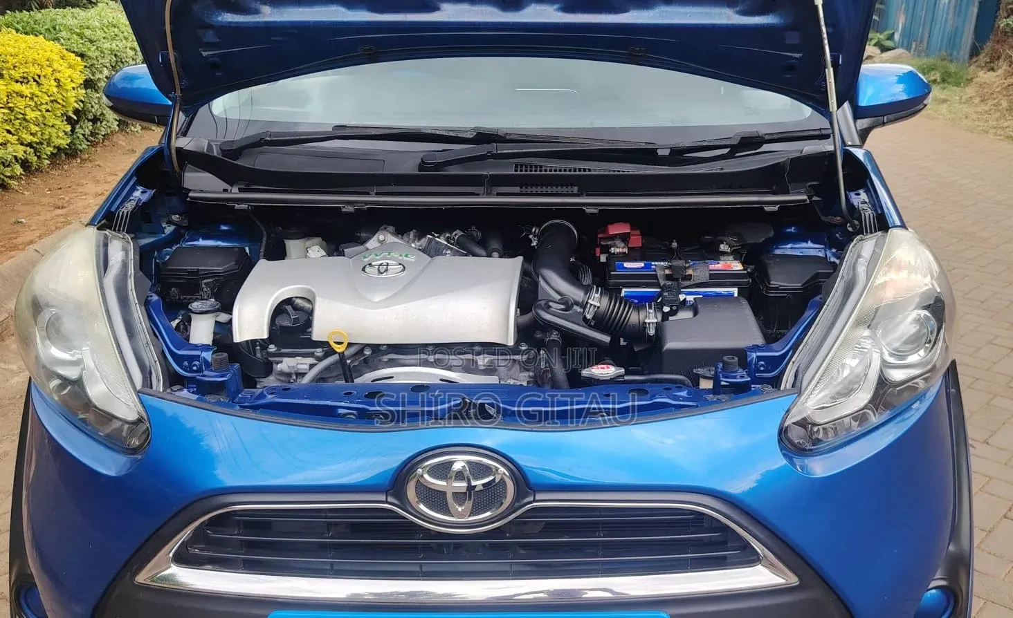 Toyota Sienta 2016 Blue
