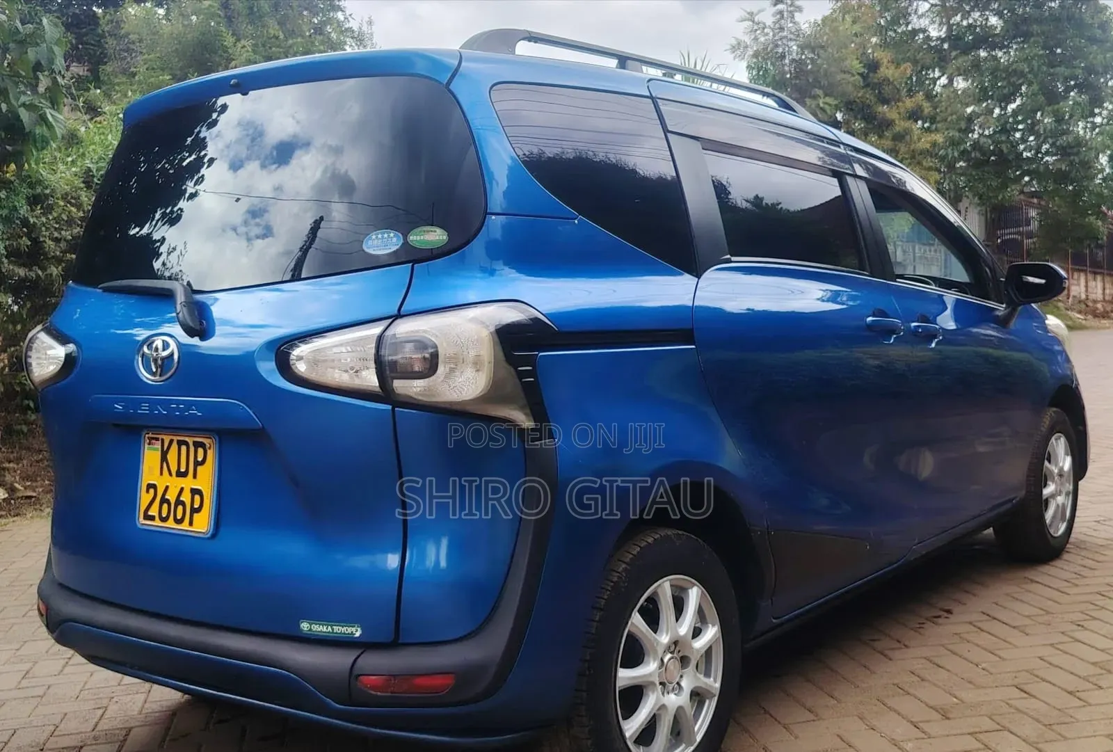 Toyota Sienta 2016 Blue