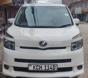 Toyota Noah 2010 White