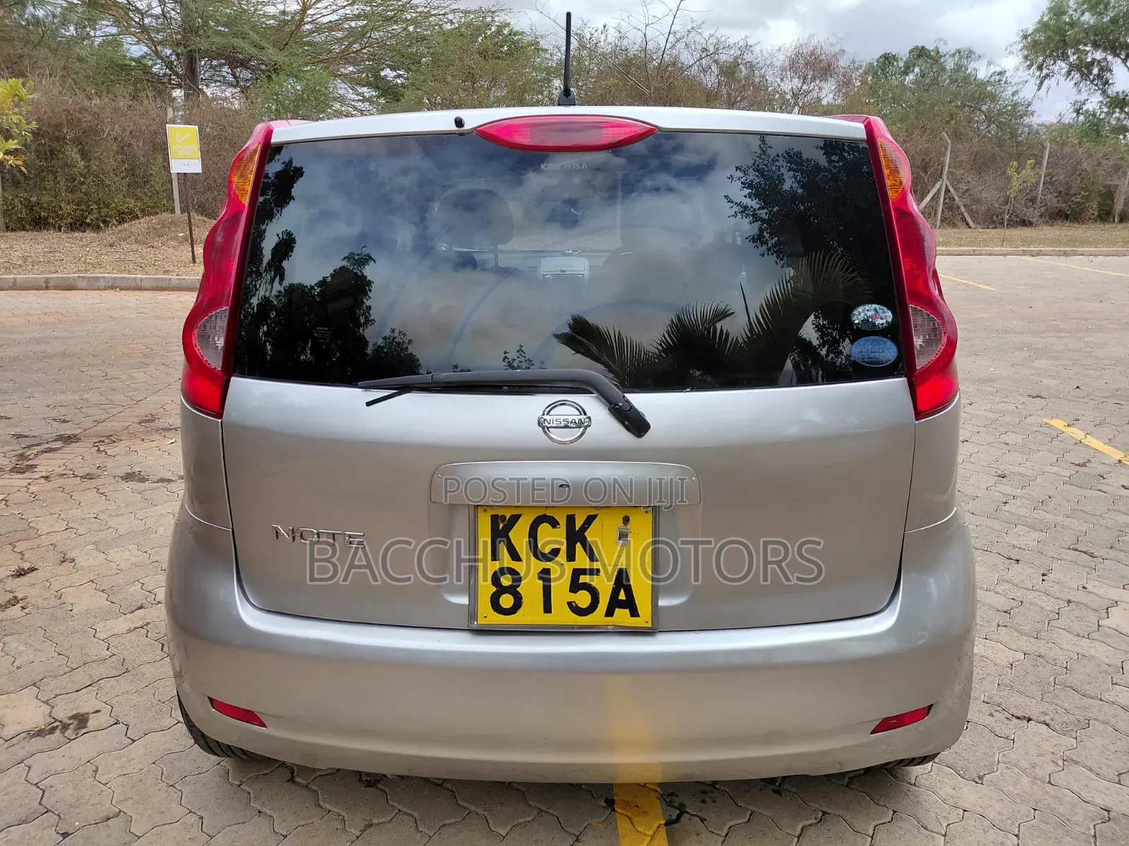 Nissan Note 2010 Silver