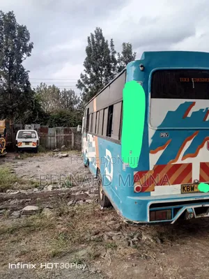 Isuzu NQR 2014 Blue
