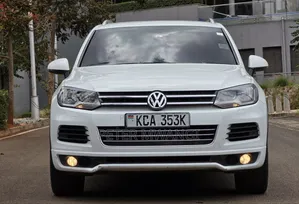 Volkswagen Touareg 2012 White