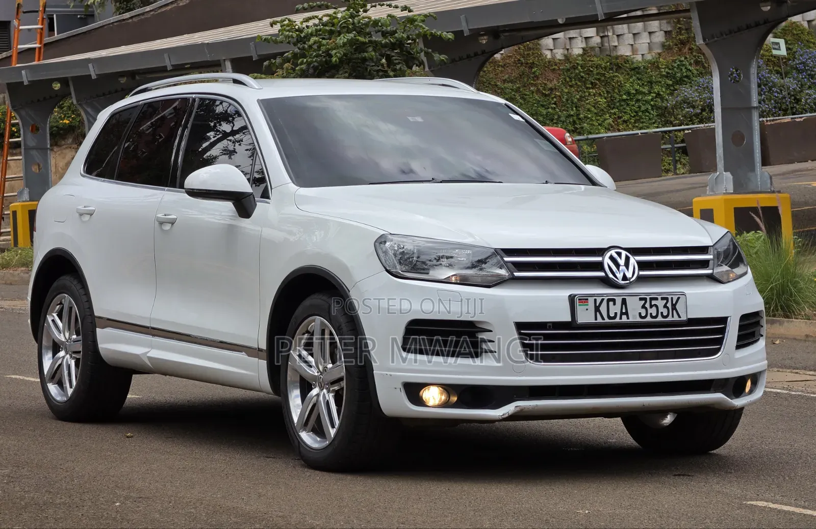 Volkswagen Touareg 2012 White