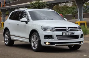 Volkswagen Touareg 2012 White