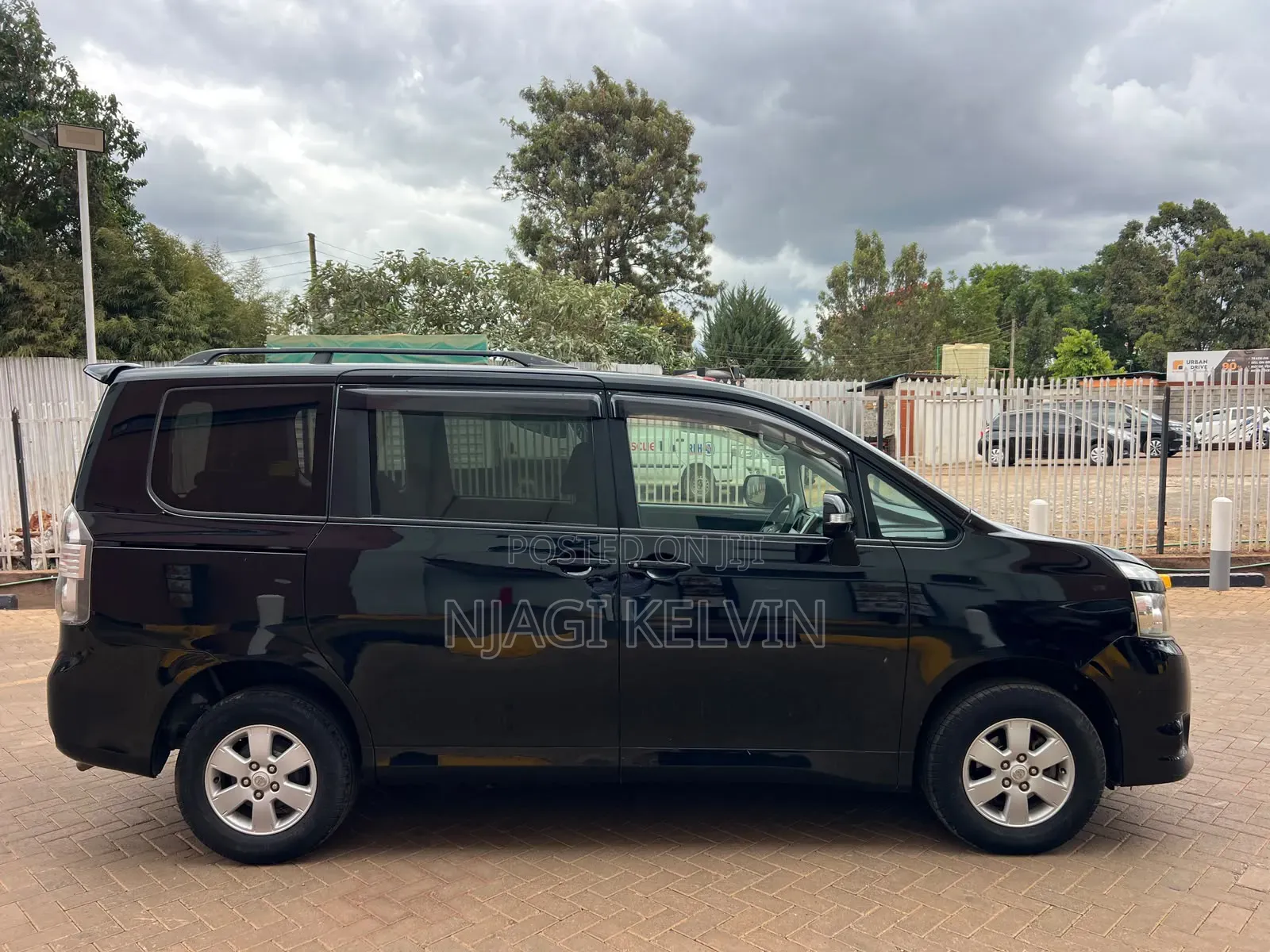 Toyota Voxy 2009 Black