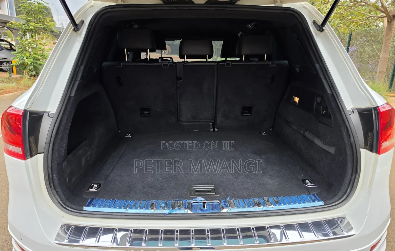 Volkswagen Touareg 2012 White