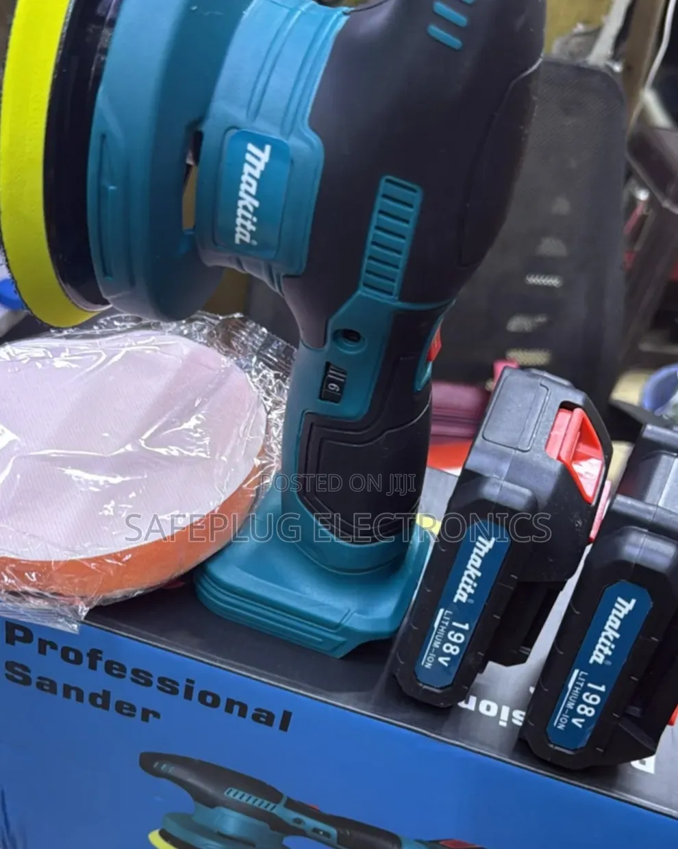 Makita 198V Cordless Car Polisher and Sander Kit