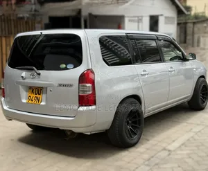Toyota Succeed 2018 Silver