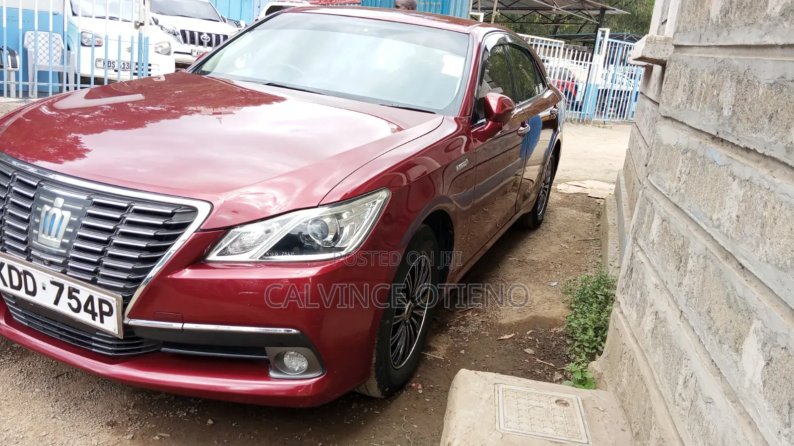 Toyota Crown 2014 Maroon