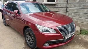 Toyota Crown 2014 Maroon