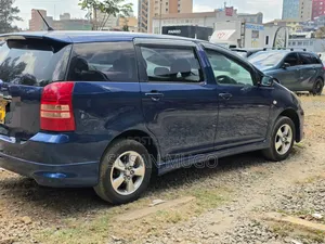 Toyota Wish 2006 Blue