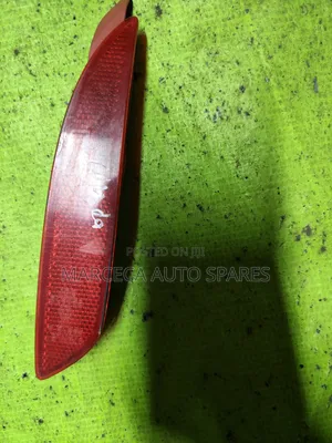 Reflector Bumper Mazda 3
