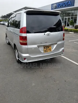 Toyota TownAce Noah 2001 Silver