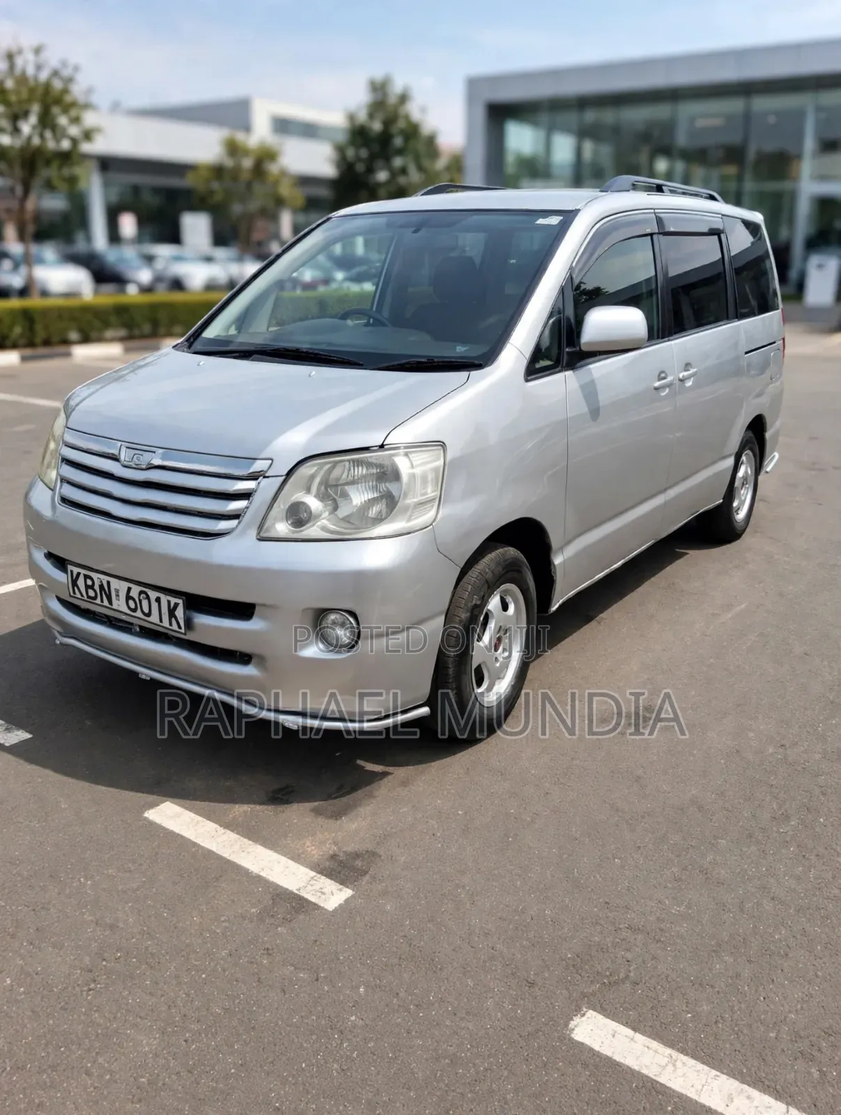 Toyota TownAce Noah 2001 Silver