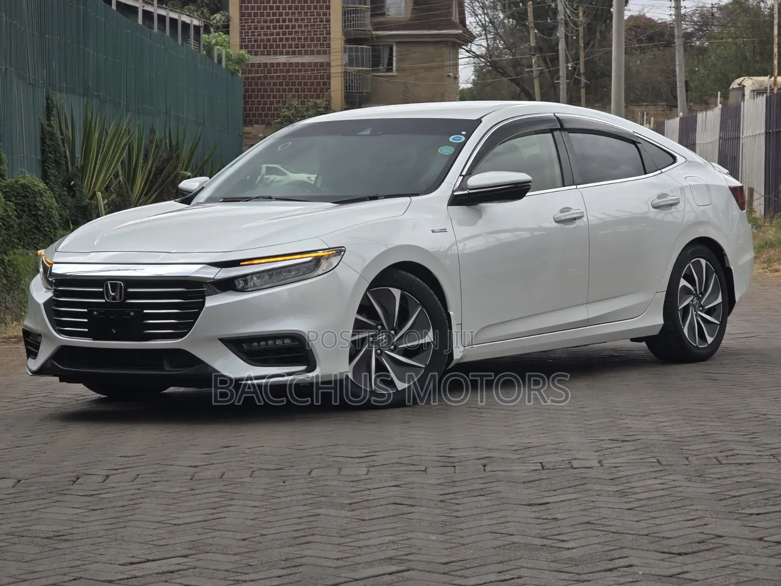 Honda Insight Touring 2019 White