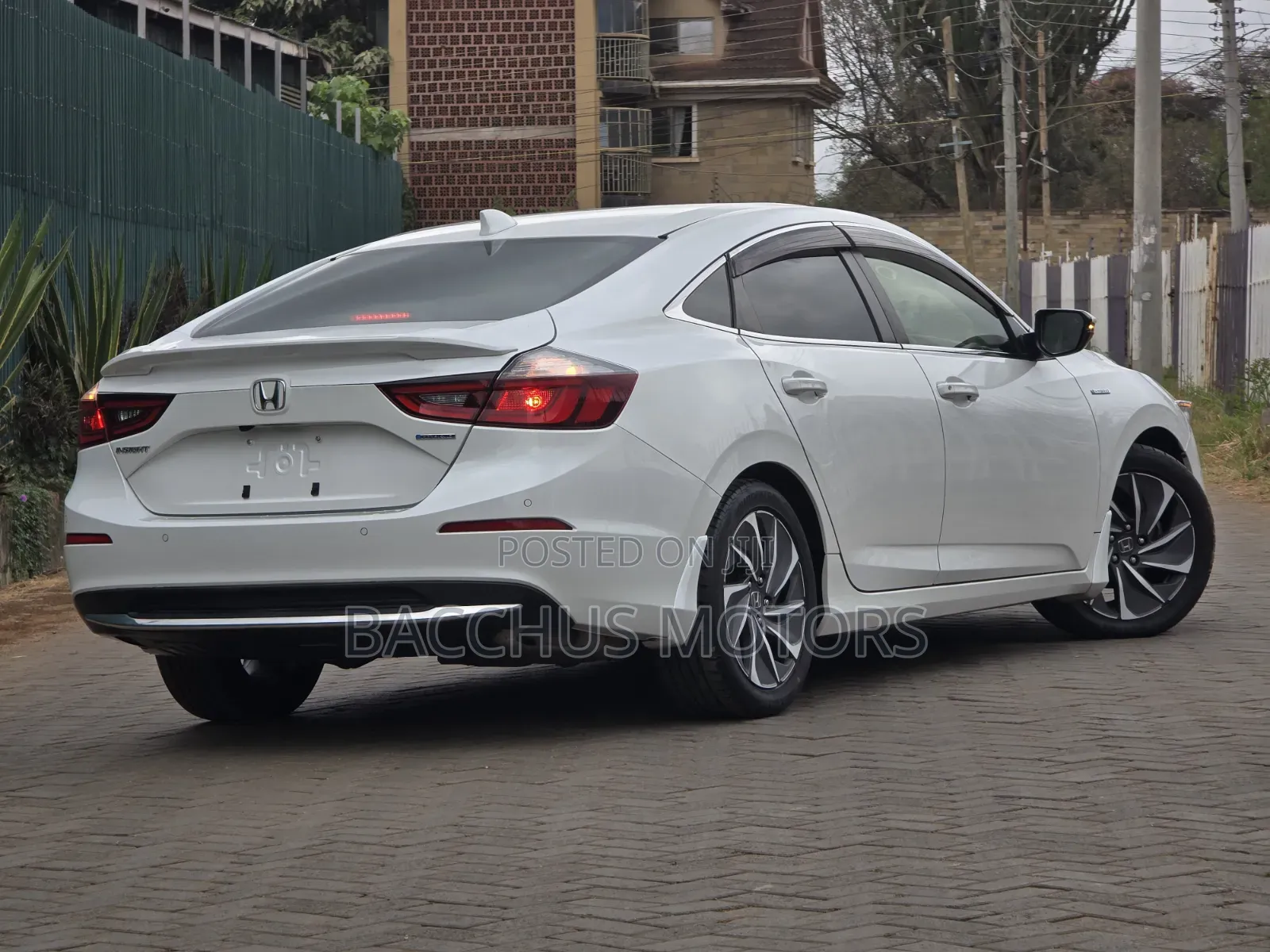 Honda Insight Touring 2019 White