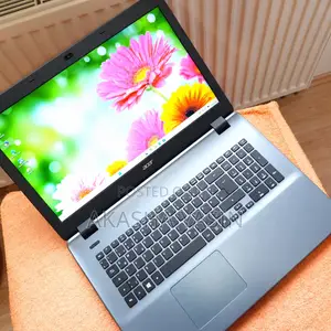 Laptop Acer Aspire E5 8GB Intel Core i3 HDD 500GB