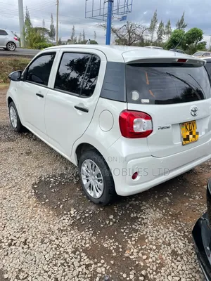 Toyota Passo 1.0 AWD 2019 White