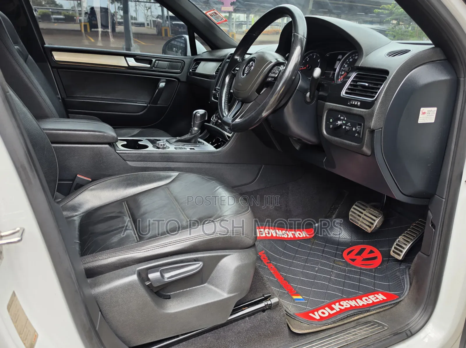 Volkswagen Touareg 2012 White