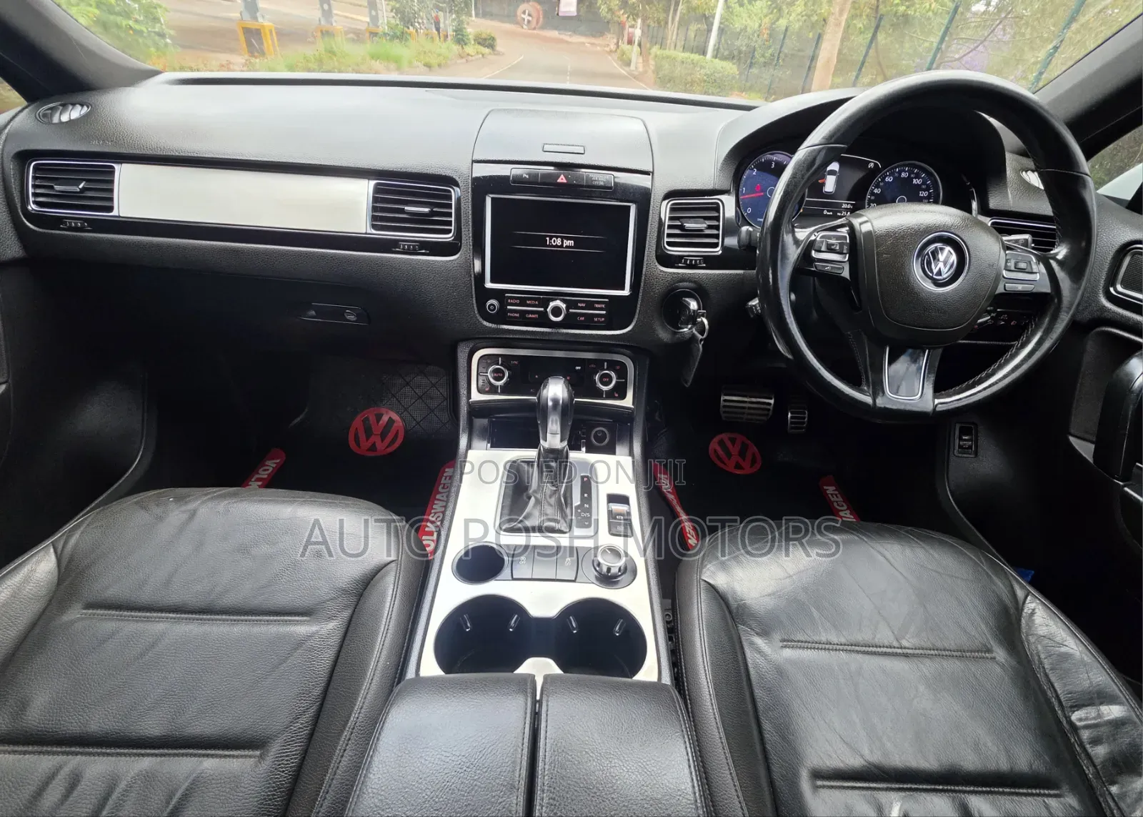 Volkswagen Touareg 2012 White