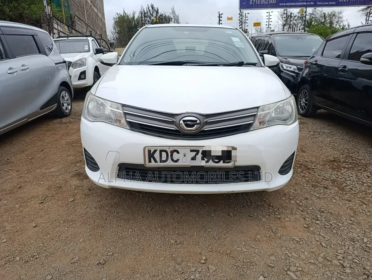 Toyota Axio 1.3 X 2WD 2013 White
