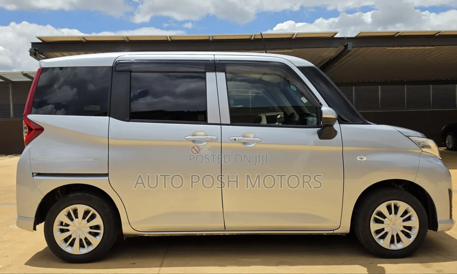 Toyota Roomy 2017 Silver