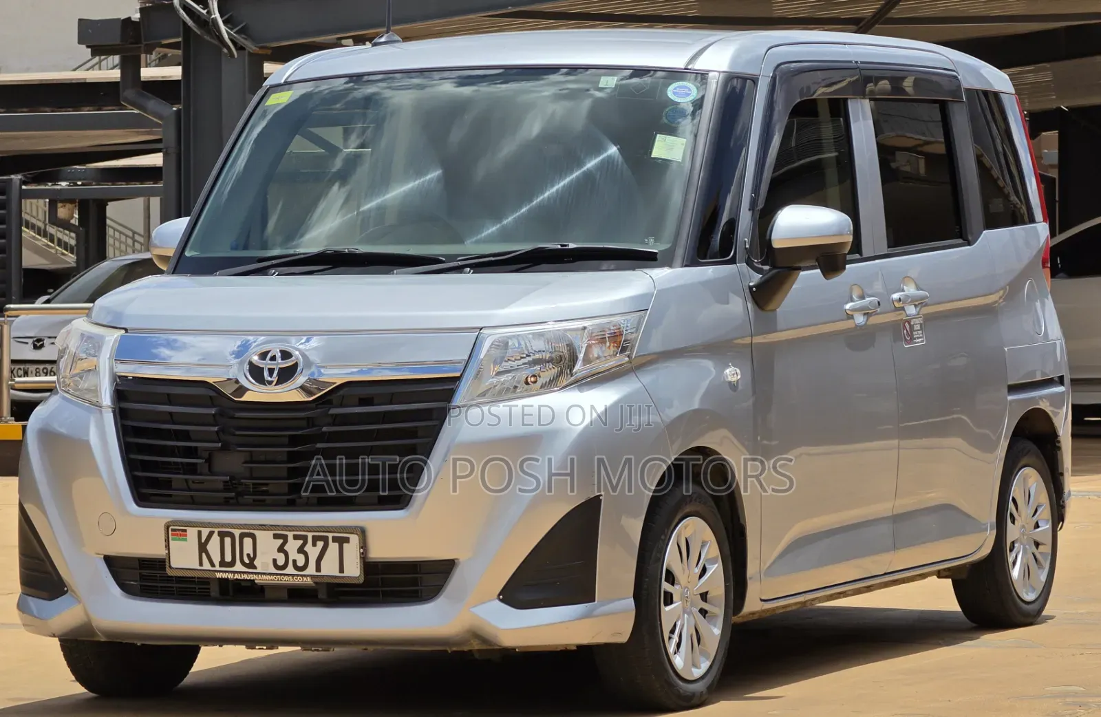 Toyota Roomy 2017 Silver