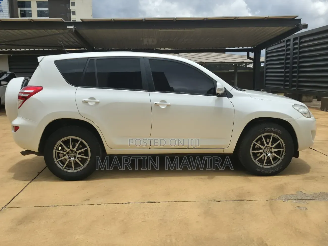 Toyota RAV4 2012 White