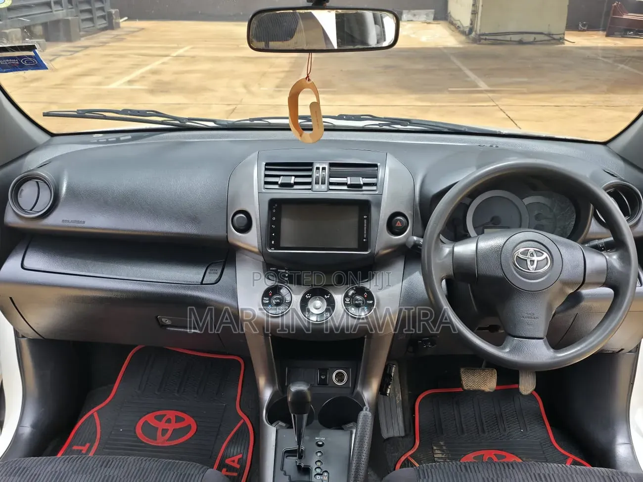 Toyota RAV4 2012 White
