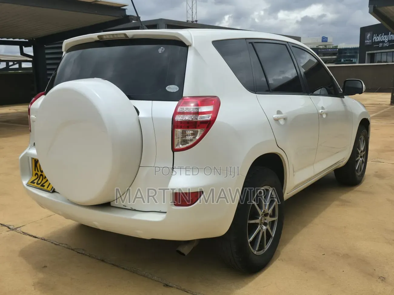 Toyota RAV4 2012 White