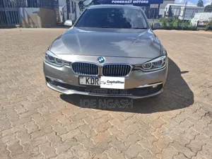 BMW 320i 2017 Brown