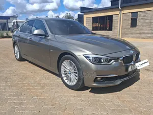BMW 320i 2017 Brown