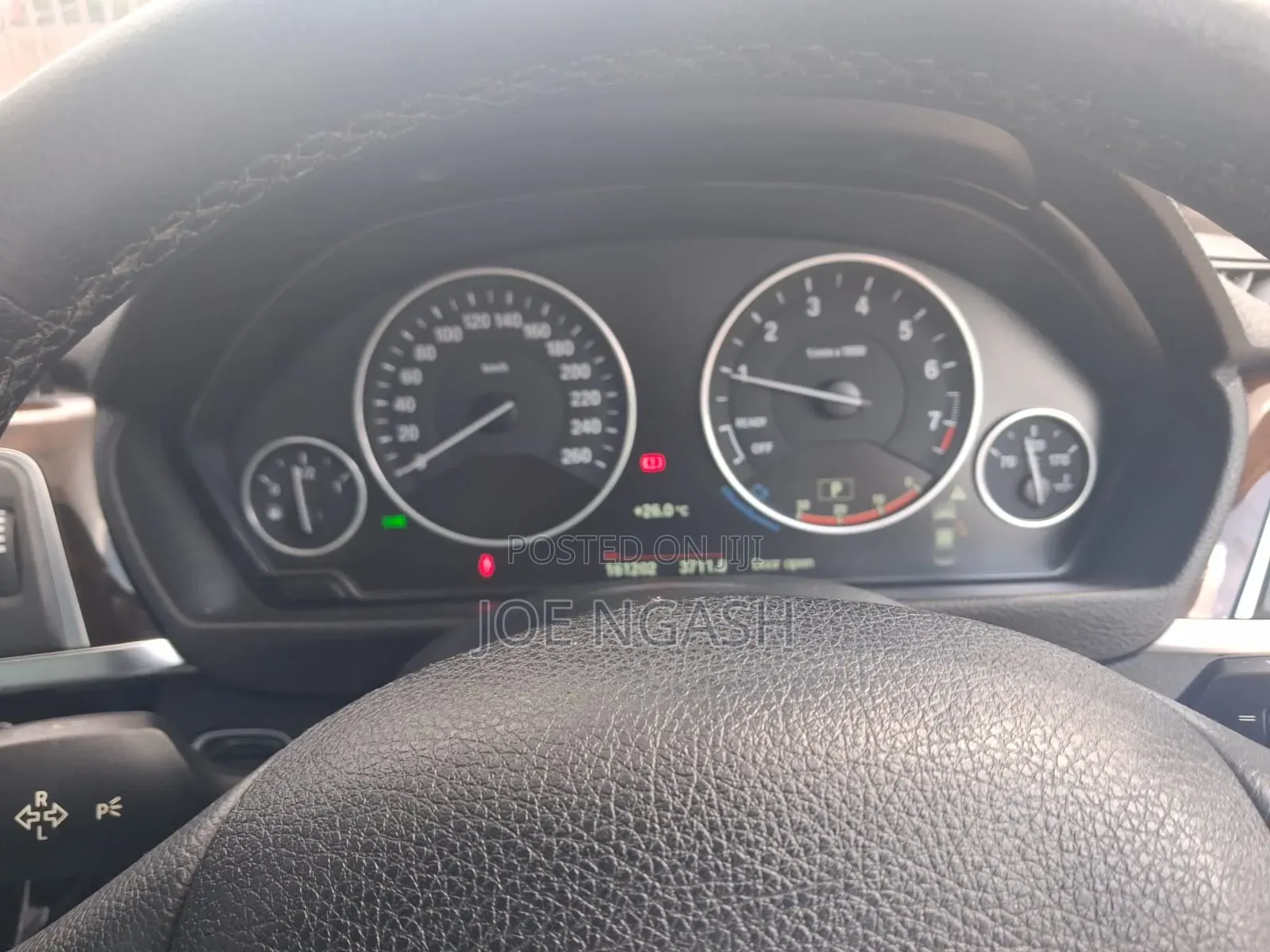 BMW 320i 2017 Brown
