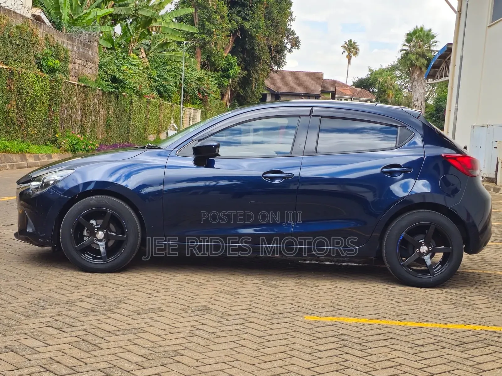Mazda Demio 2016 Blue