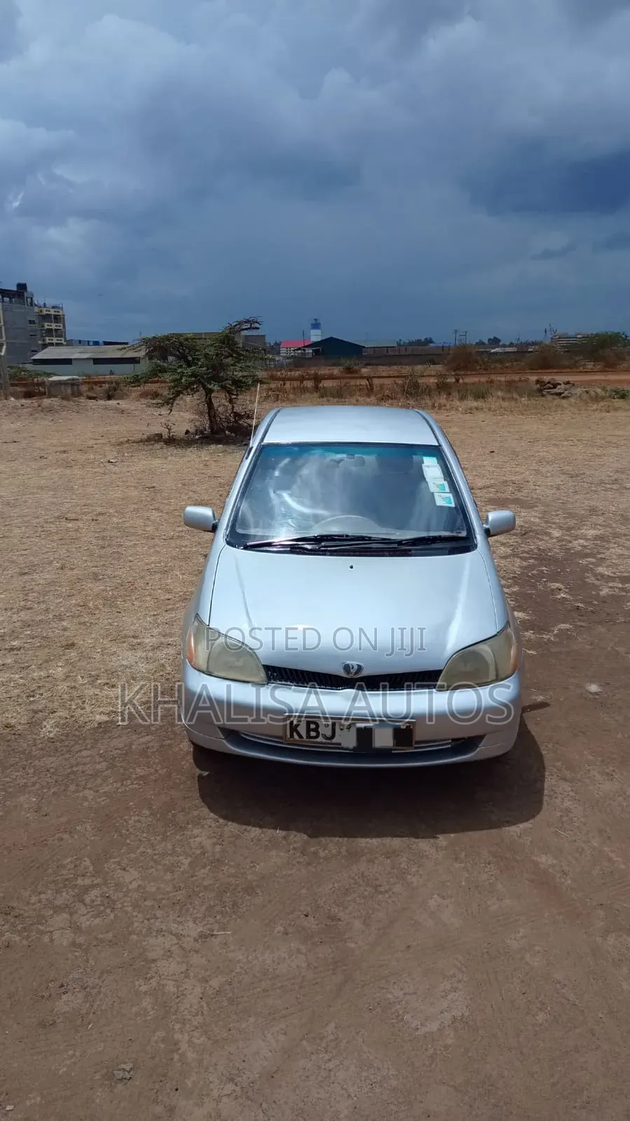 Toyota Platz 2002 Silver