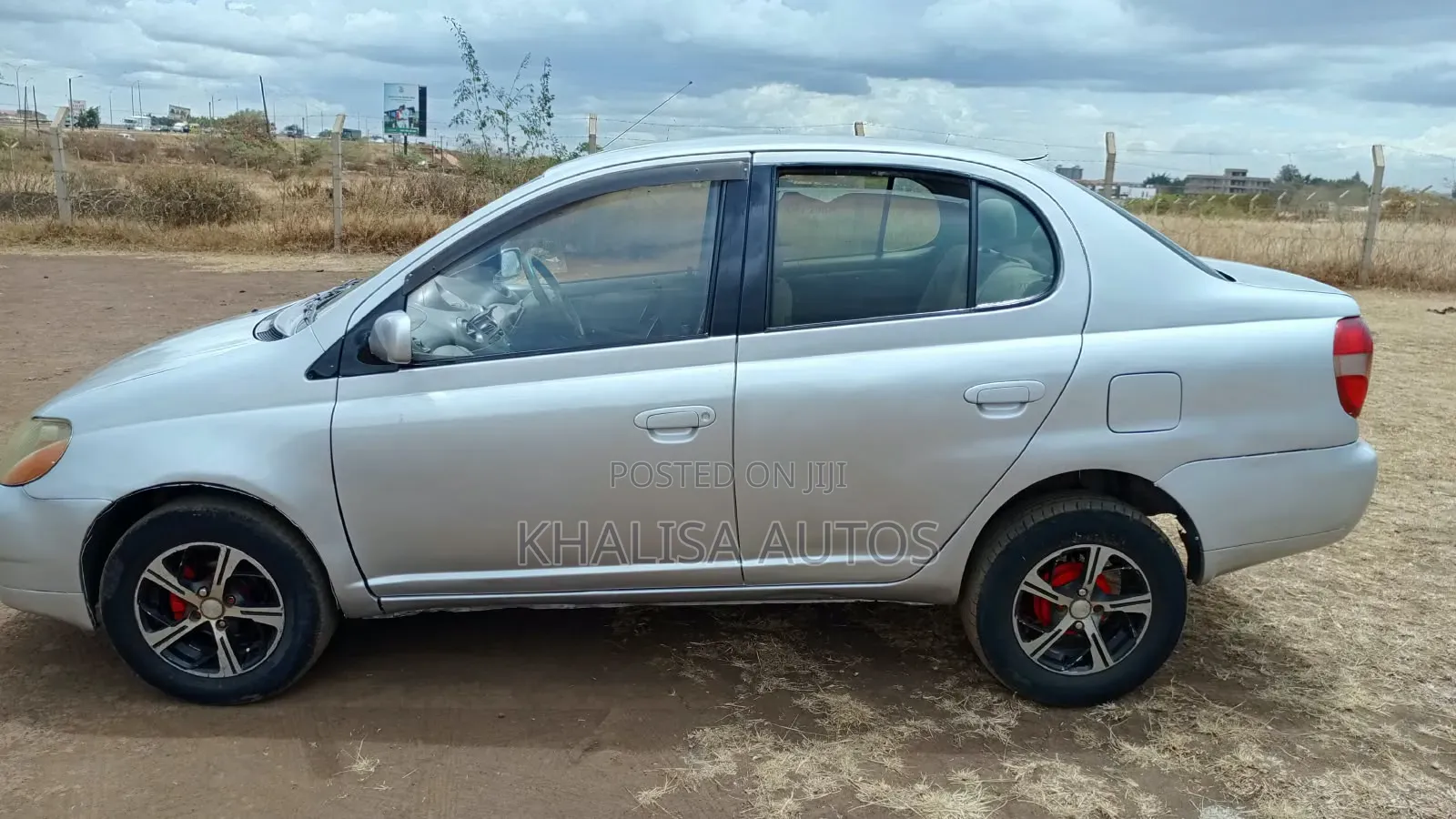 Toyota Platz 2002 Silver