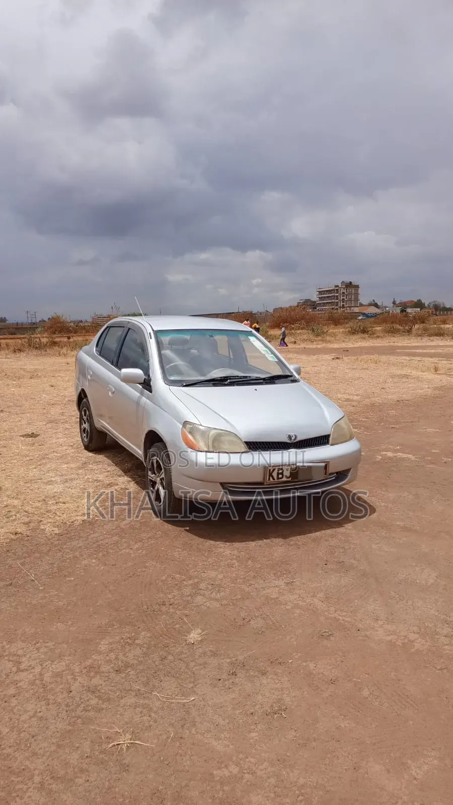 Toyota Platz 2002 Silver