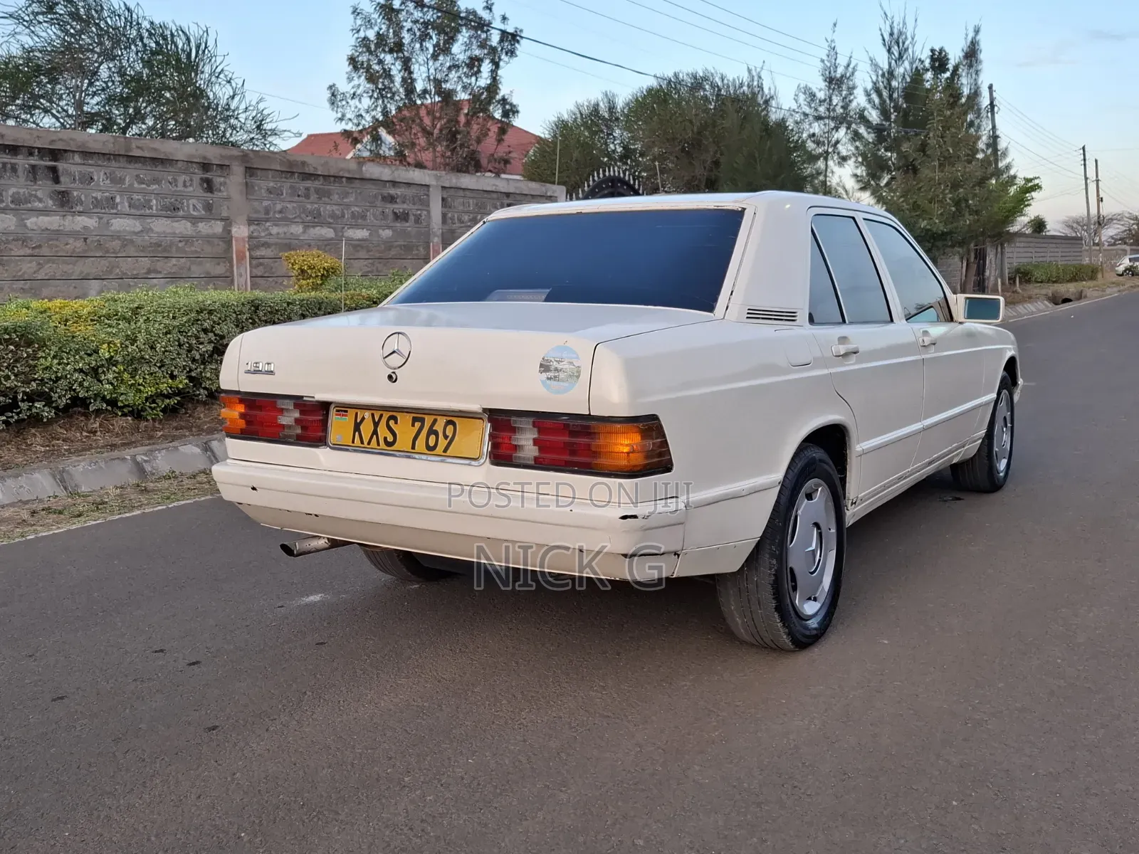 Mercedes-Benz 190E 1985 White