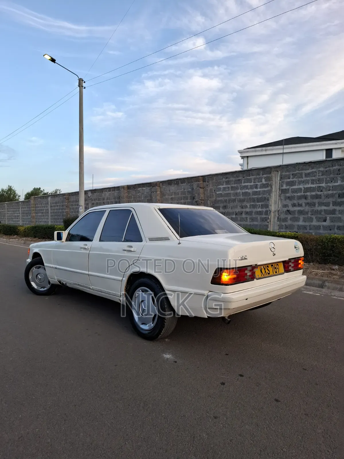 Mercedes-Benz 190E 1985 White