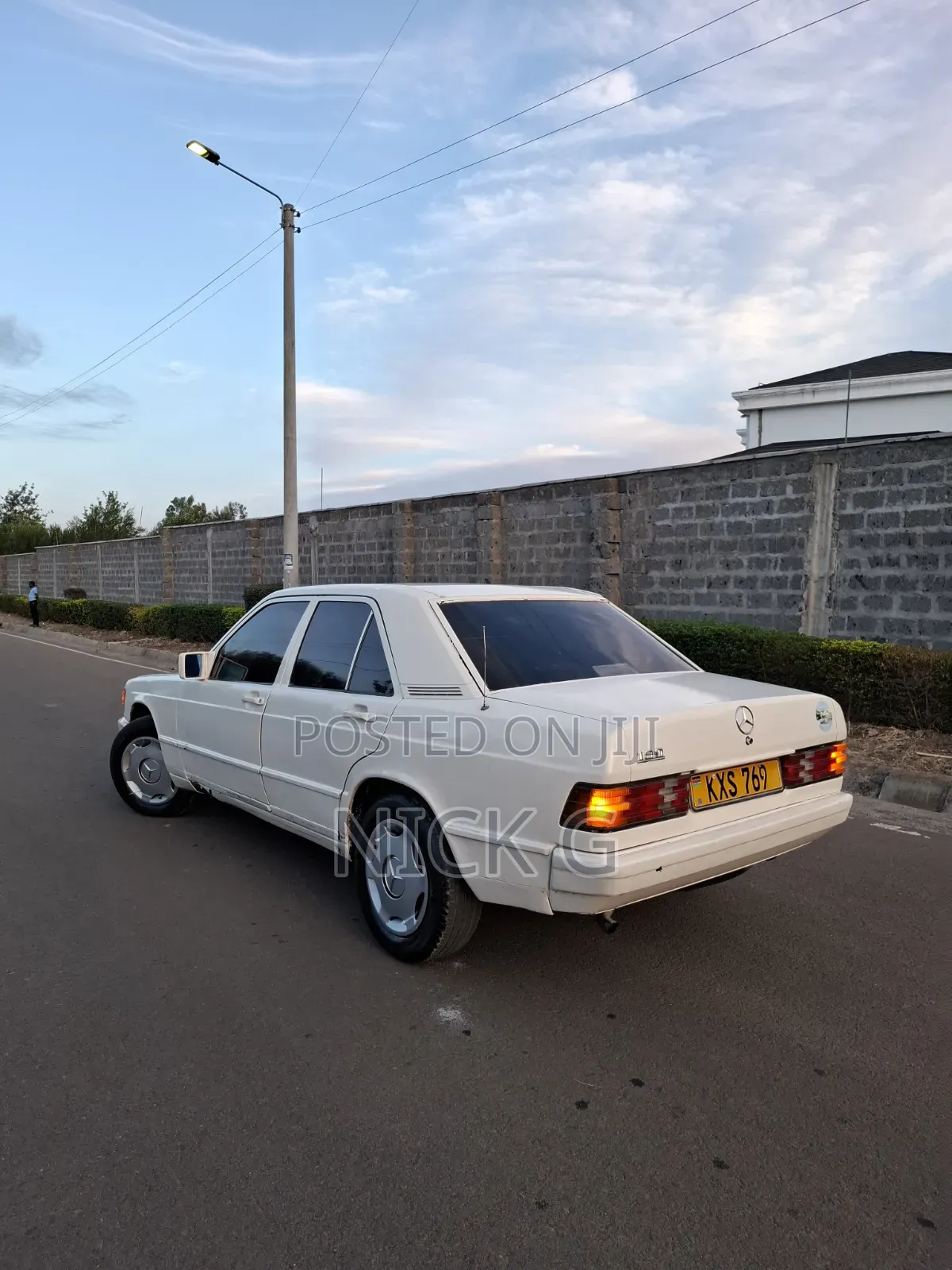 Mercedes-Benz 190E 1985 White