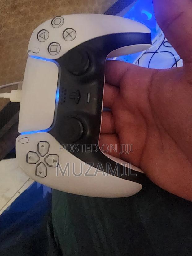 Ps5 Controller - thumbnail 2