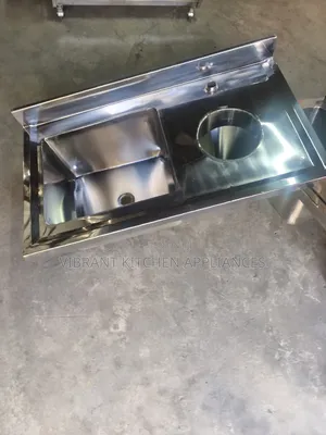Wall-Mounted Medical Sluice Sink