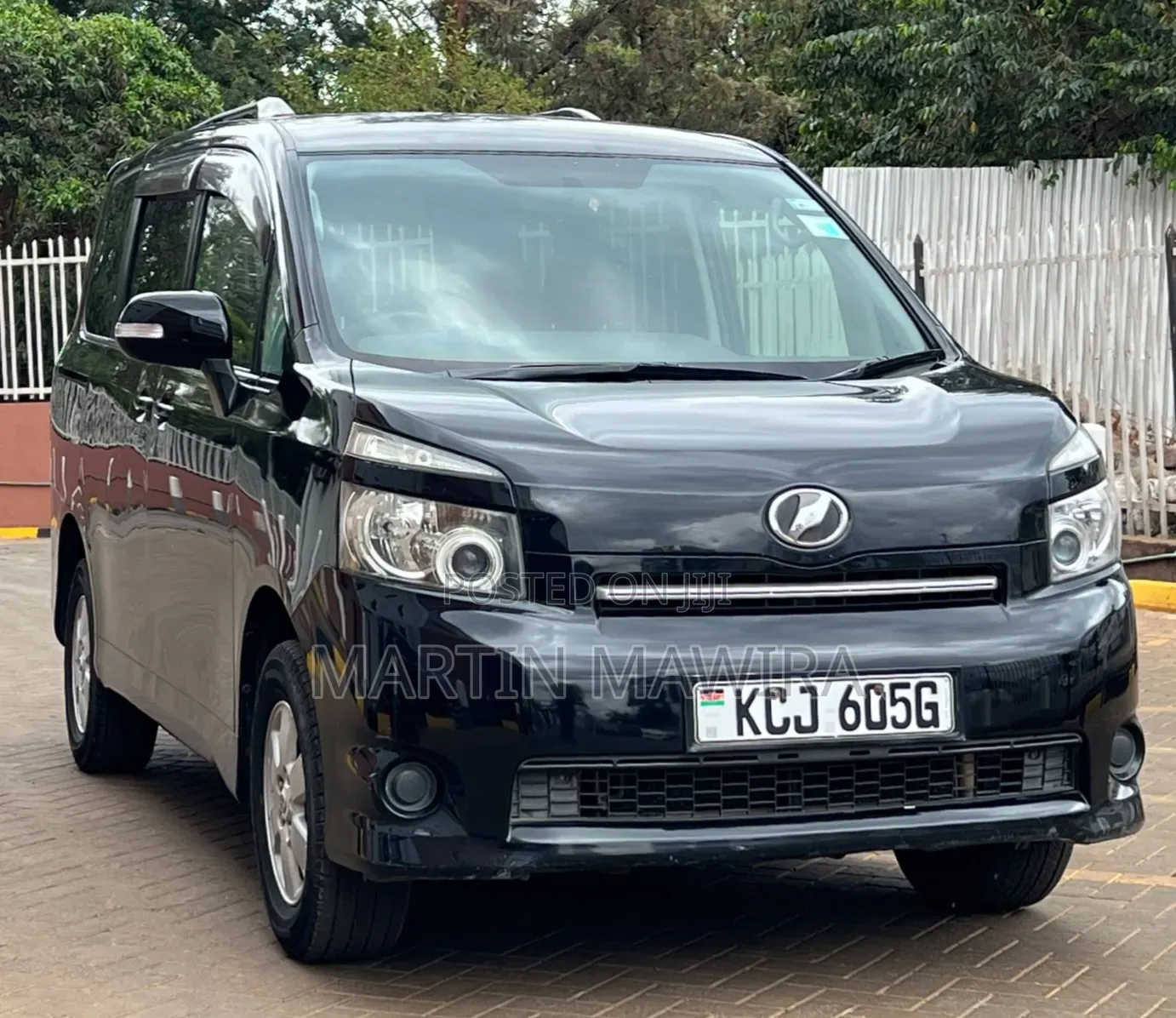 Toyota Voxy 2009 Black