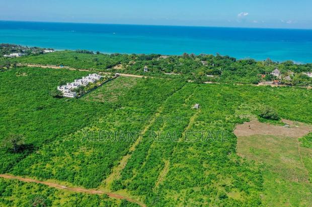 1 and 1⁄2 Acre Plot for Sale in Galu Kinondo - main view