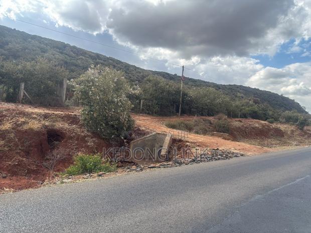 10 Acres Touching Ngong Suswa Rd - thumbnail 3