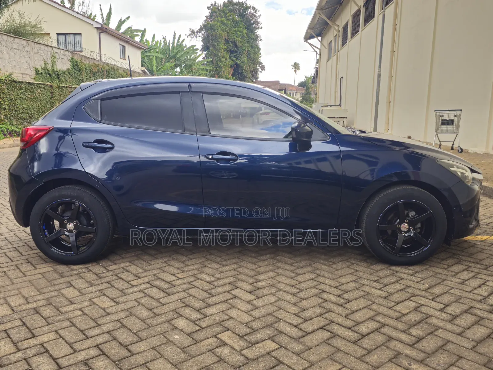 Mazda Demio 2016 Blue