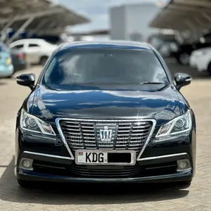 Toyota Crown 2014 Black